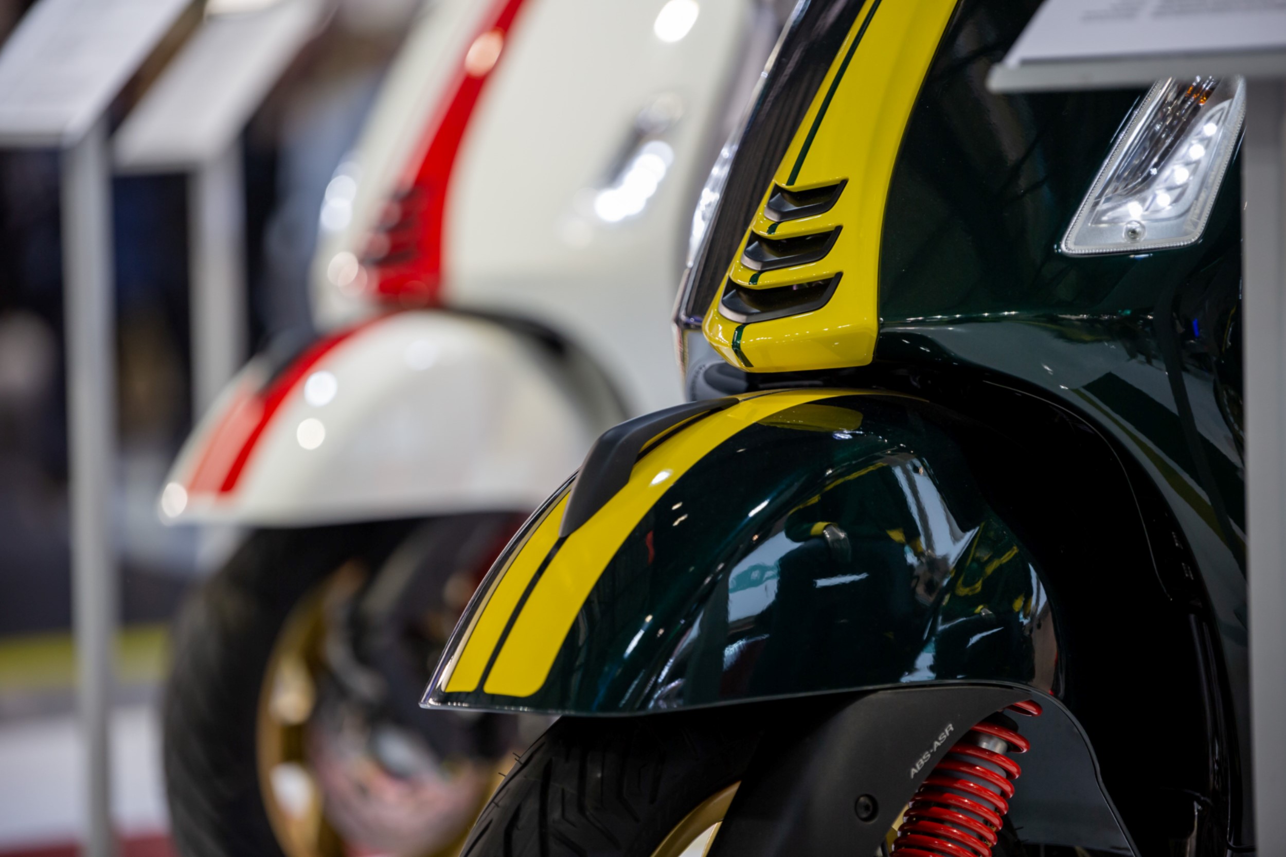 Ride a Motorcycle or Scooter Commute on Two Wheels Spyder Motorcycles